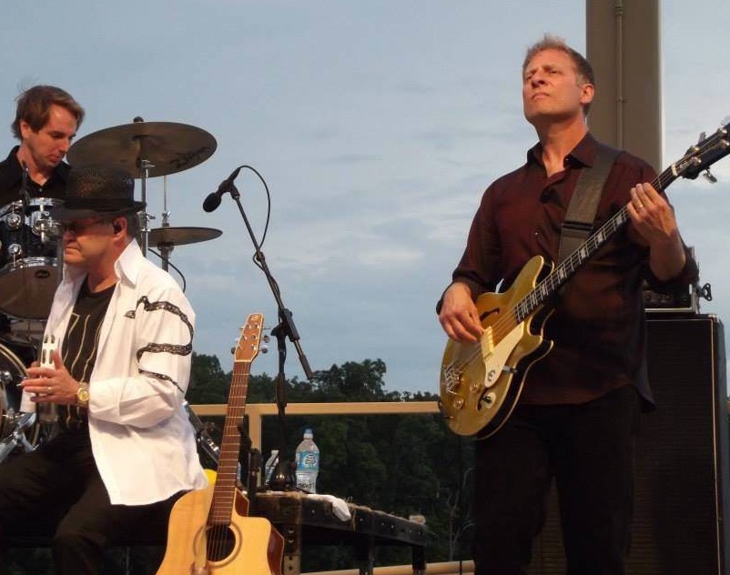 Epiphone On the Road with The Monkees